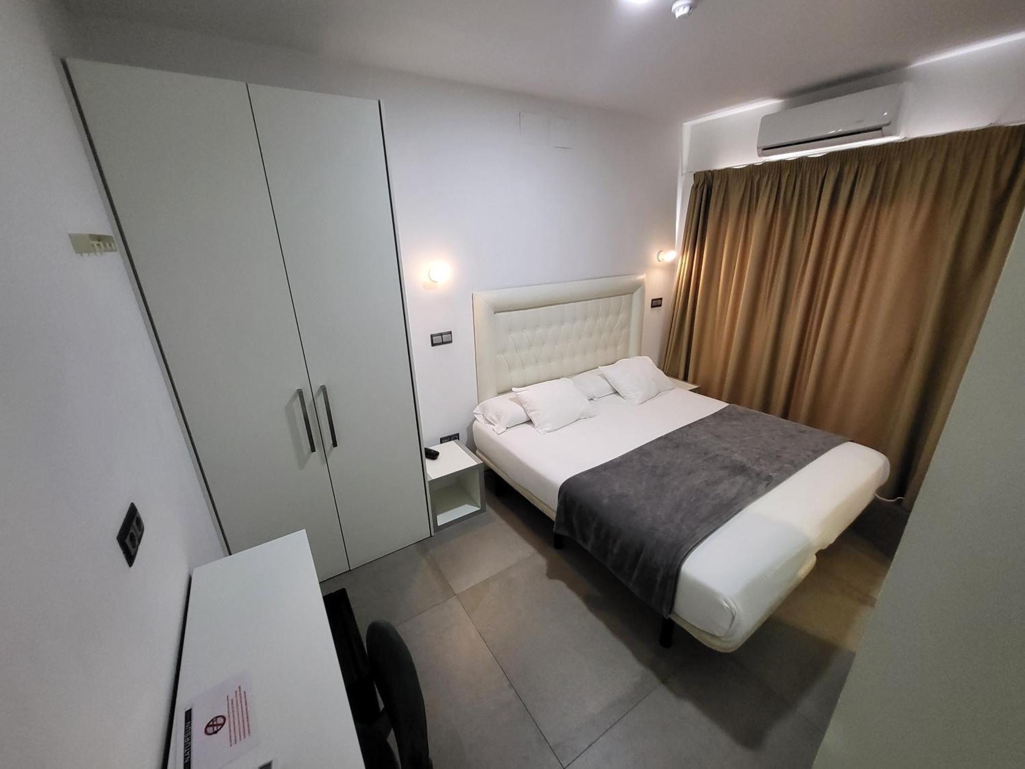 Hotel Natursun Torremolinos Oda fotoğraf
