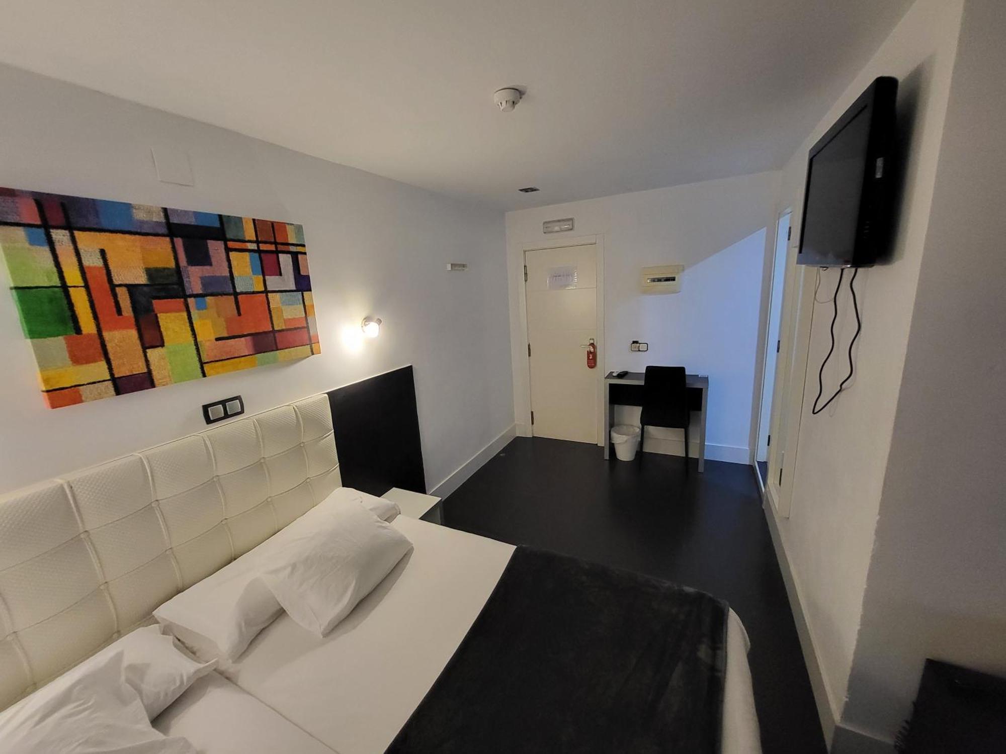 Hotel Natursun Torremolinos Oda fotoğraf